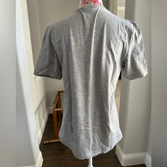 Lacoste short sleeve gray T-shirt ‘live live live’ red, white, & blue medium - Picture 12 of 13